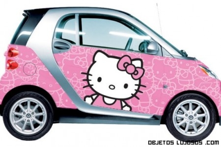 Coche de Hello Kitty