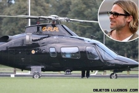 Angelina y sus regalos a Brad Pitt