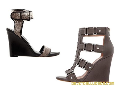 tacones-de-piel-de-serpiente